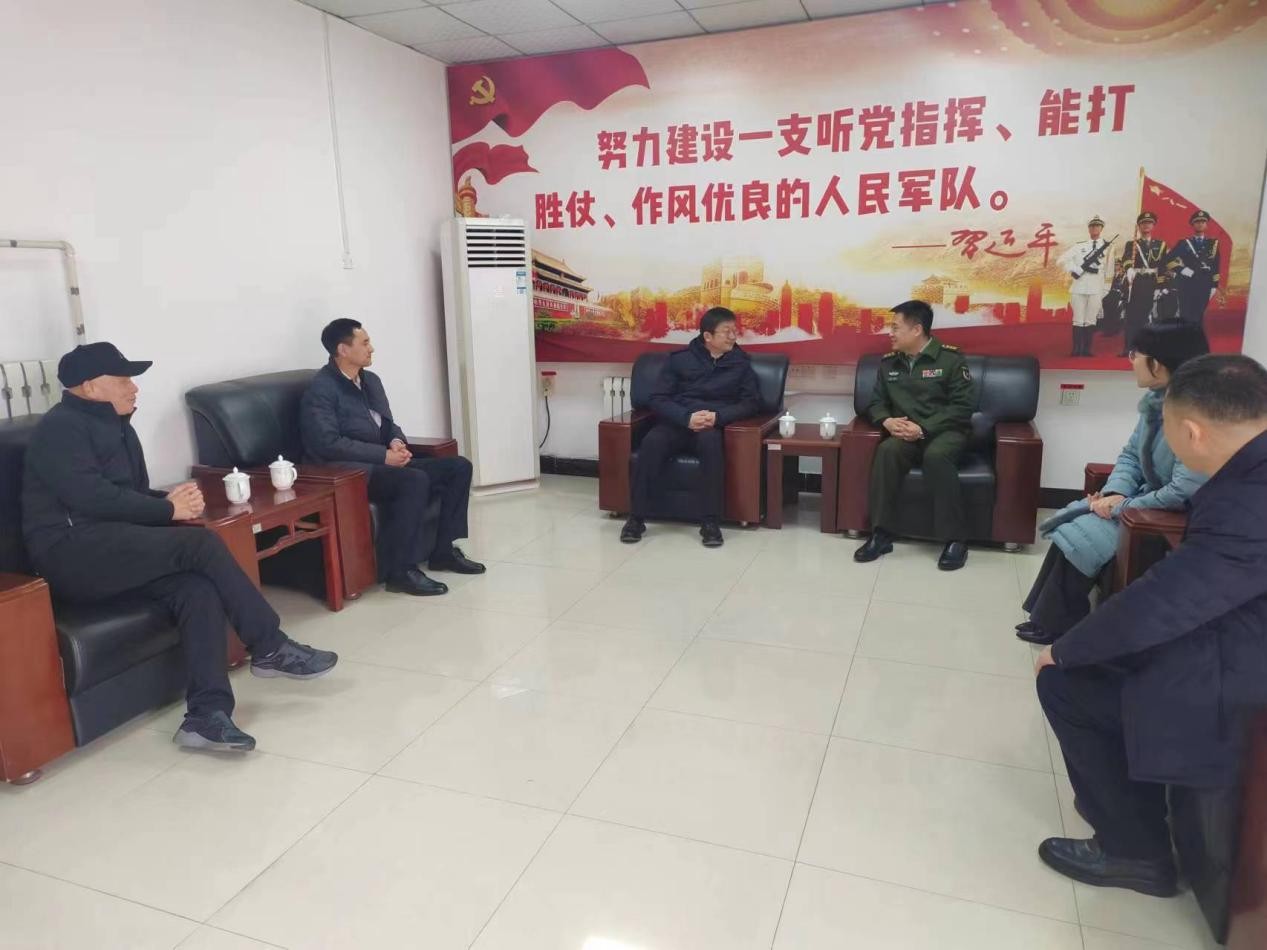 区委书记王庆走访慰问省军区济宁第二干休所