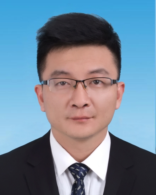 许兵.jpg 许兵.jpg