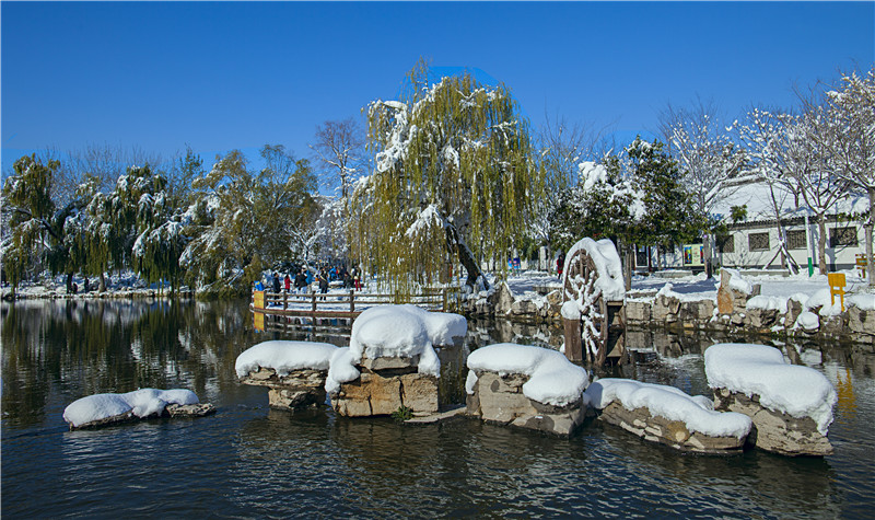雪后的少陵公园