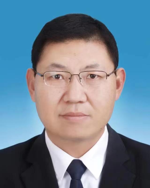 陈彪.jpg 陈彪.jpg